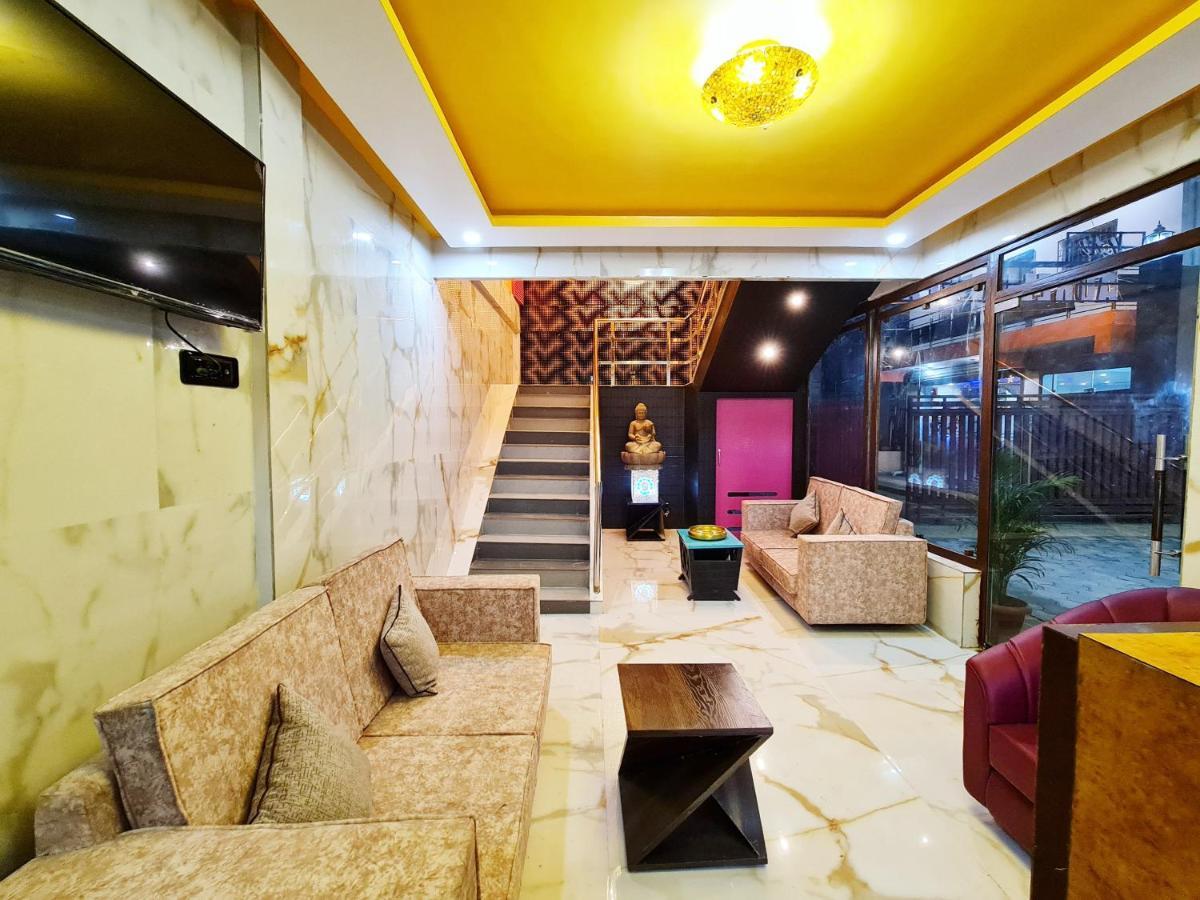 Hotel Aurelia Pearl Patna  Bagian luar foto