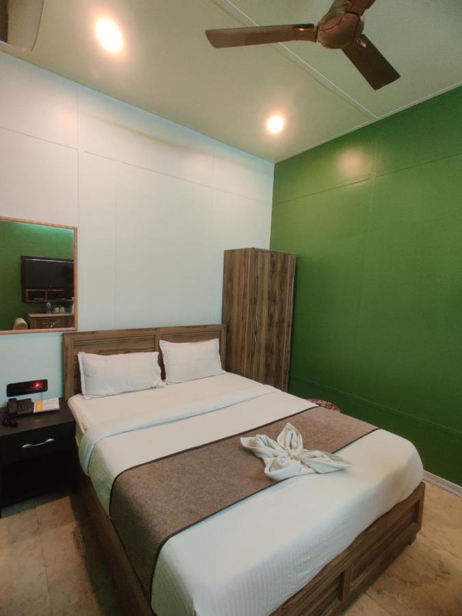 Hotel Aurelia Pearl Patna  Bagian luar foto