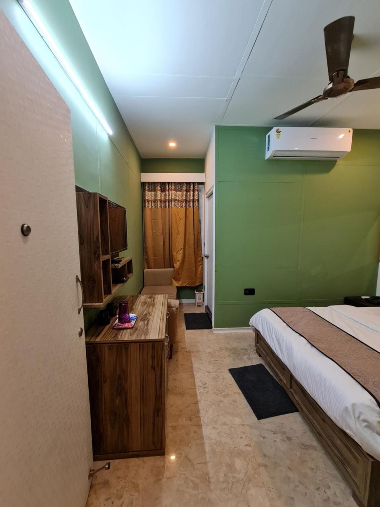 Hotel Aurelia Pearl Patna  Bagian luar foto